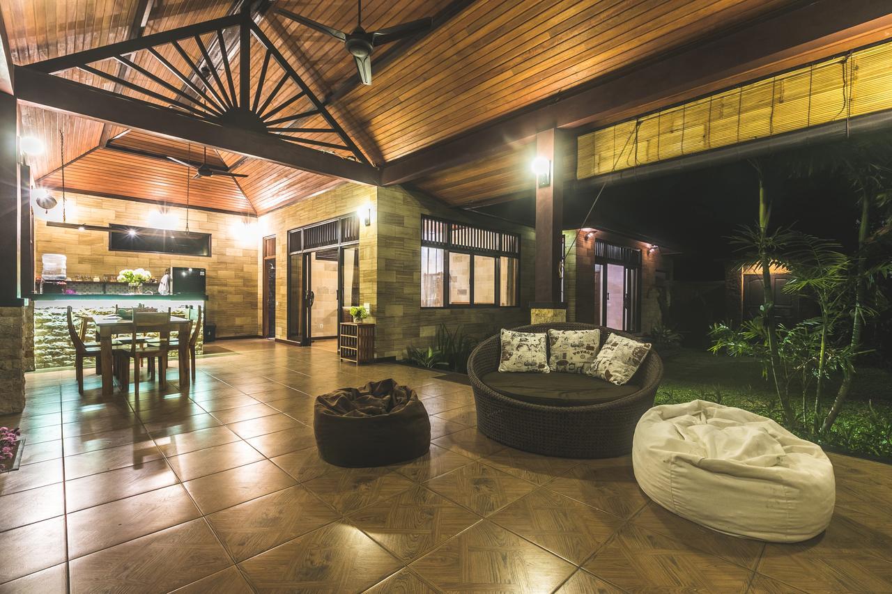 A Priori Villa Ubud Екстер'єр фото